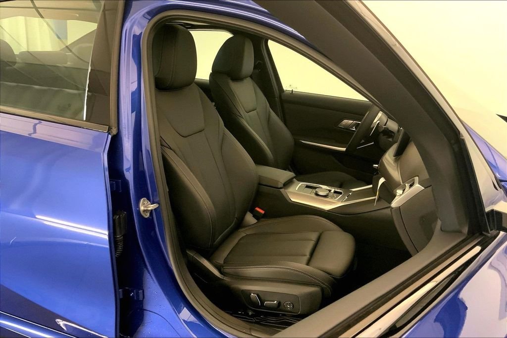 New 2026 Portimao Blue Metallic BMW  image 7