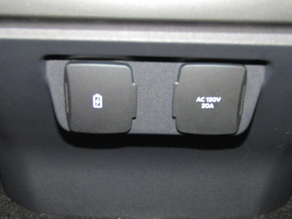 New 2026 Agate Black Metallic Ford Lariat® image 21