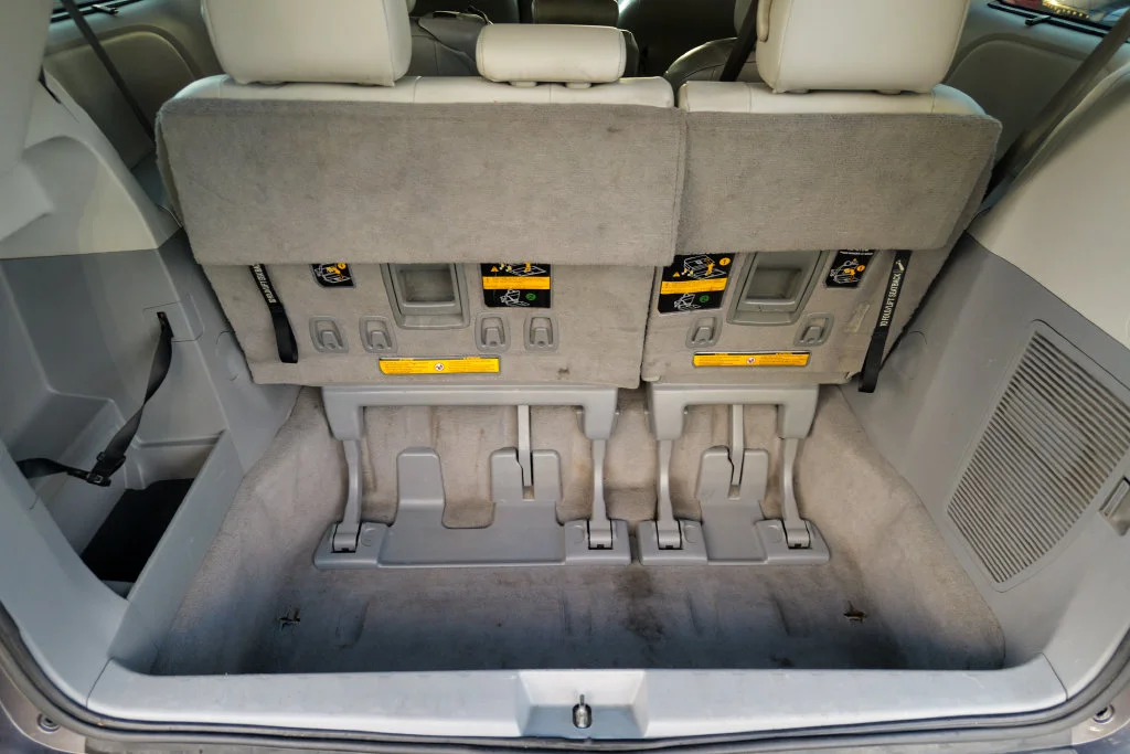 Used 2011 Predawn Gray Mica Toyota XLE image 57