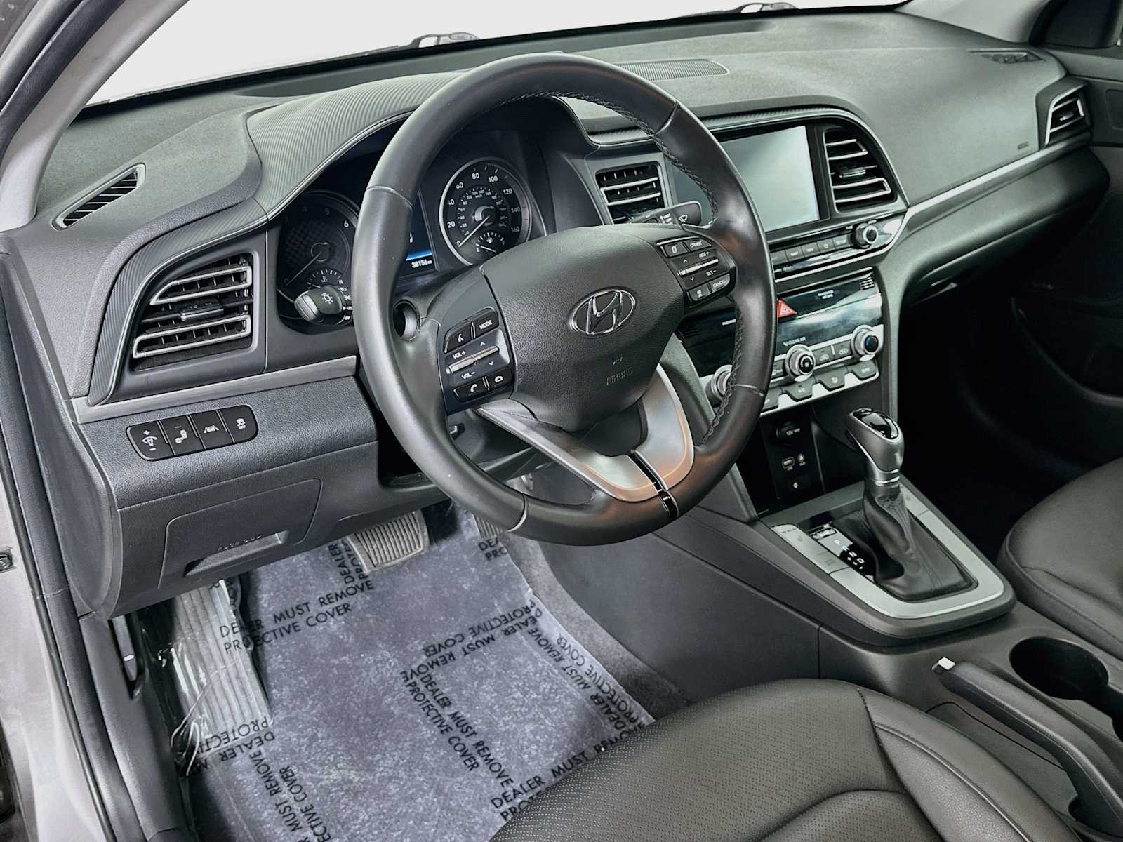 Used 2020 Fluid Metal Hyundai Limited image 9