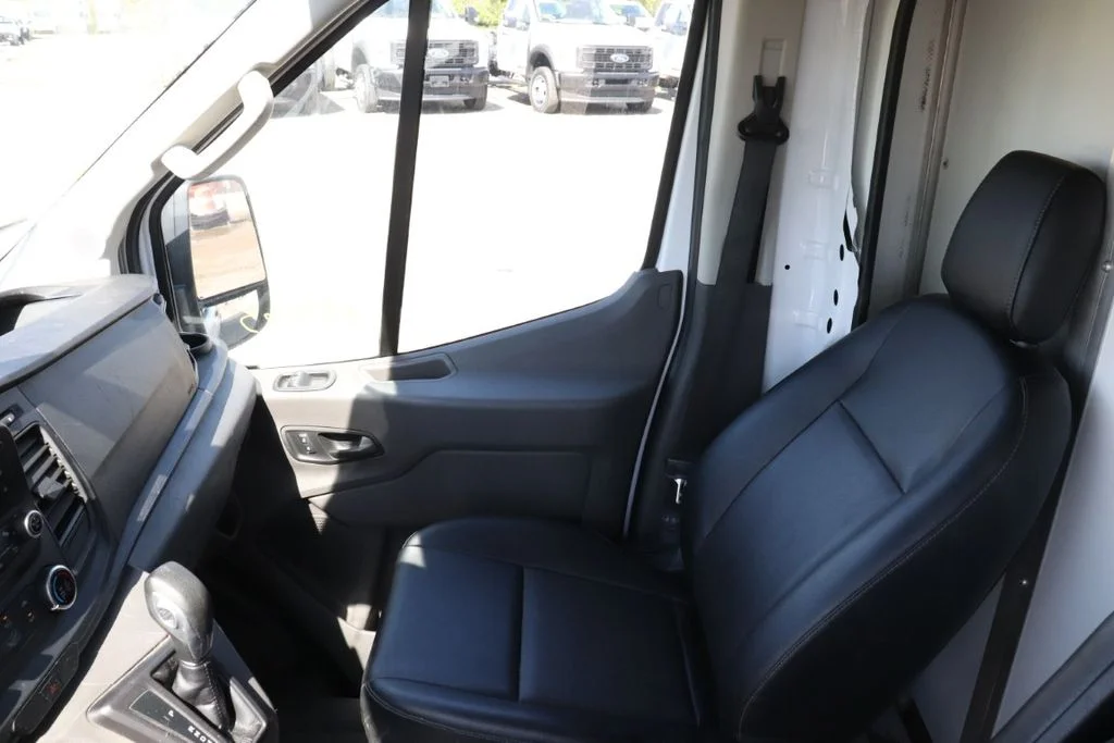 Used 2022 White Ford Base image 13
