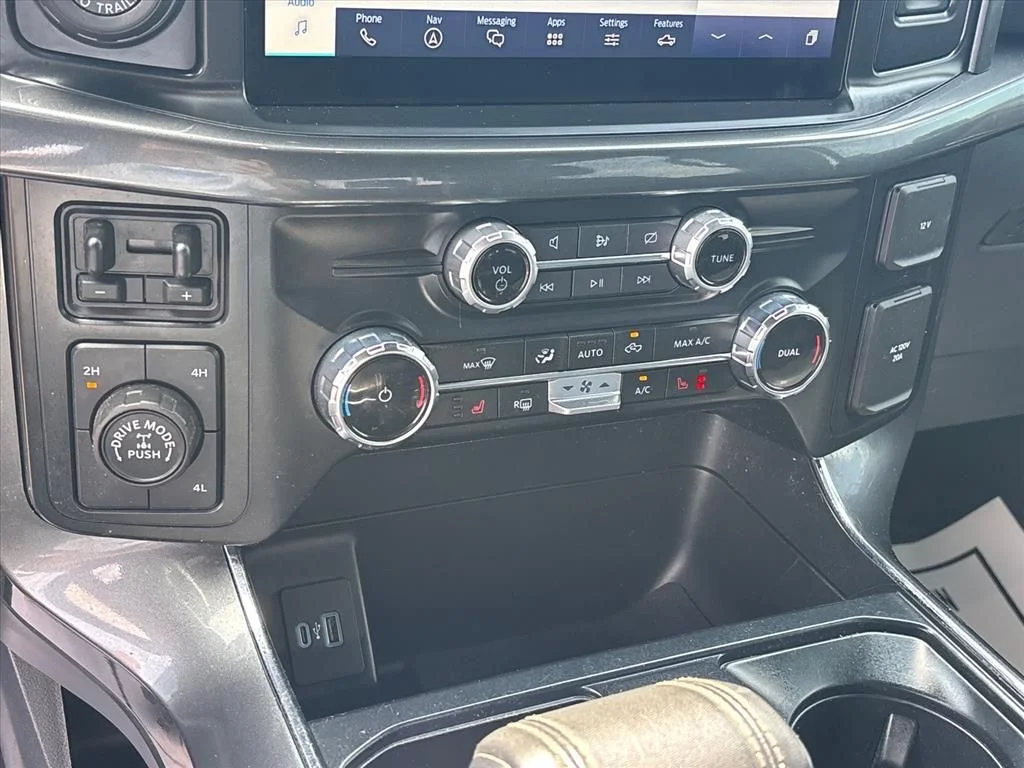 Used 2023 White Ford XLT image 33