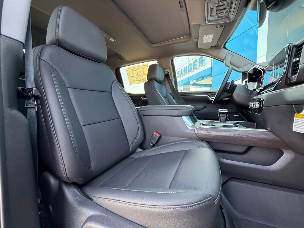 New 2026 Onyx Black GMC SLT image 14