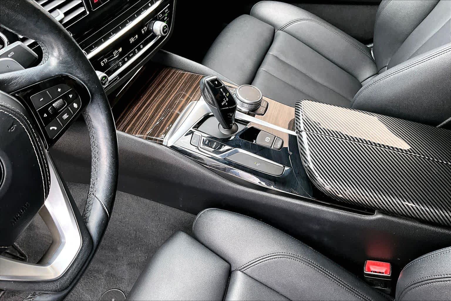 Used 2020 Black Sapphire Metallic BMW 530i image 17