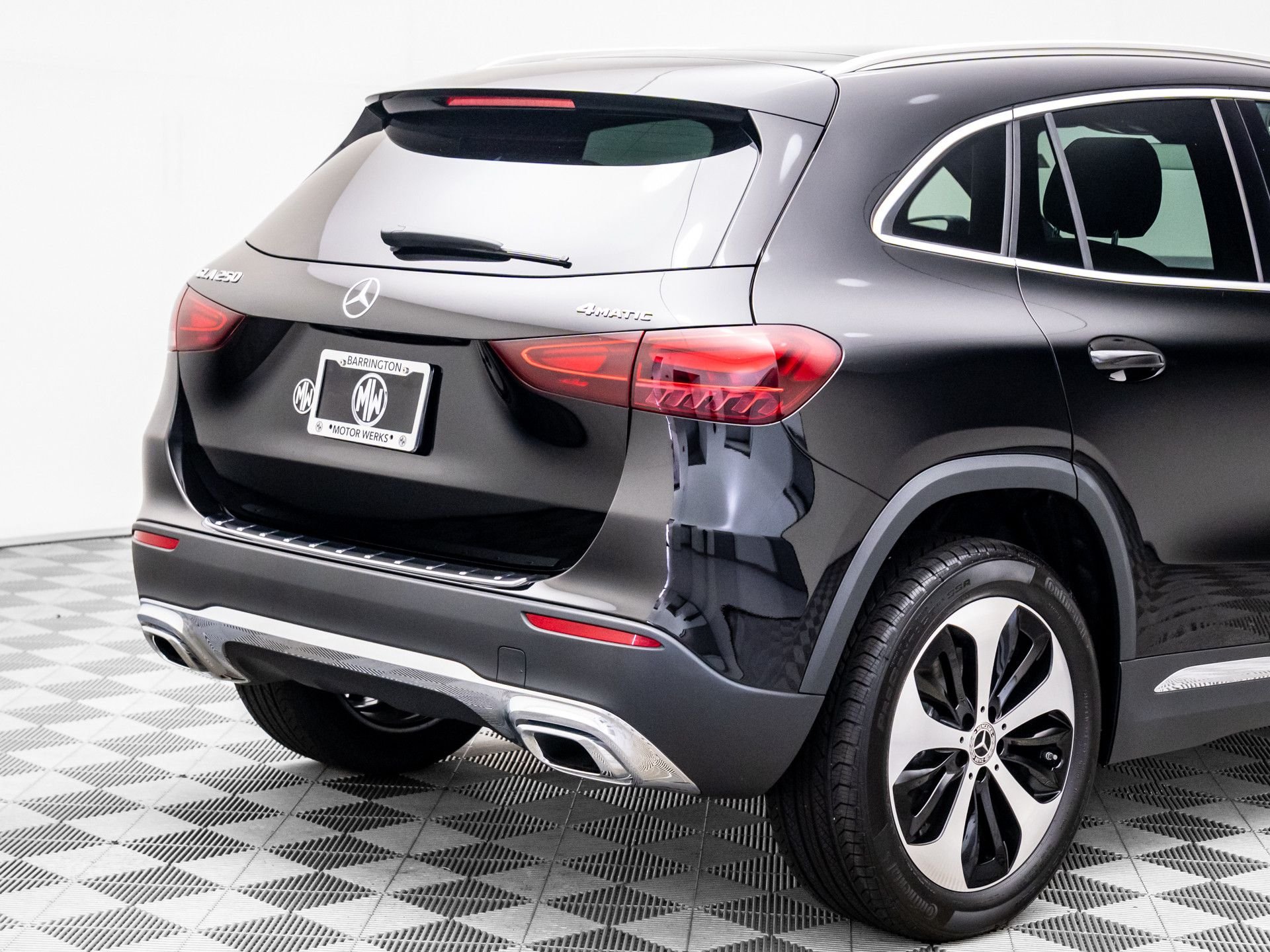 New 2026 Night Black Mercedes-Benz GLA 250 image 28