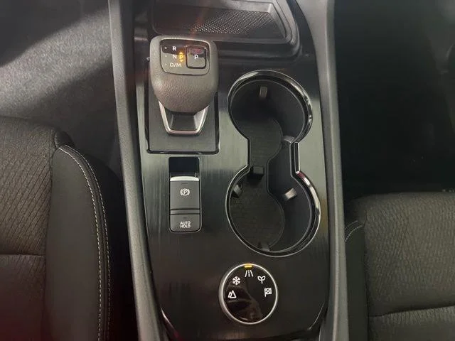 2025 Nissan Rogue SV - Photo 21