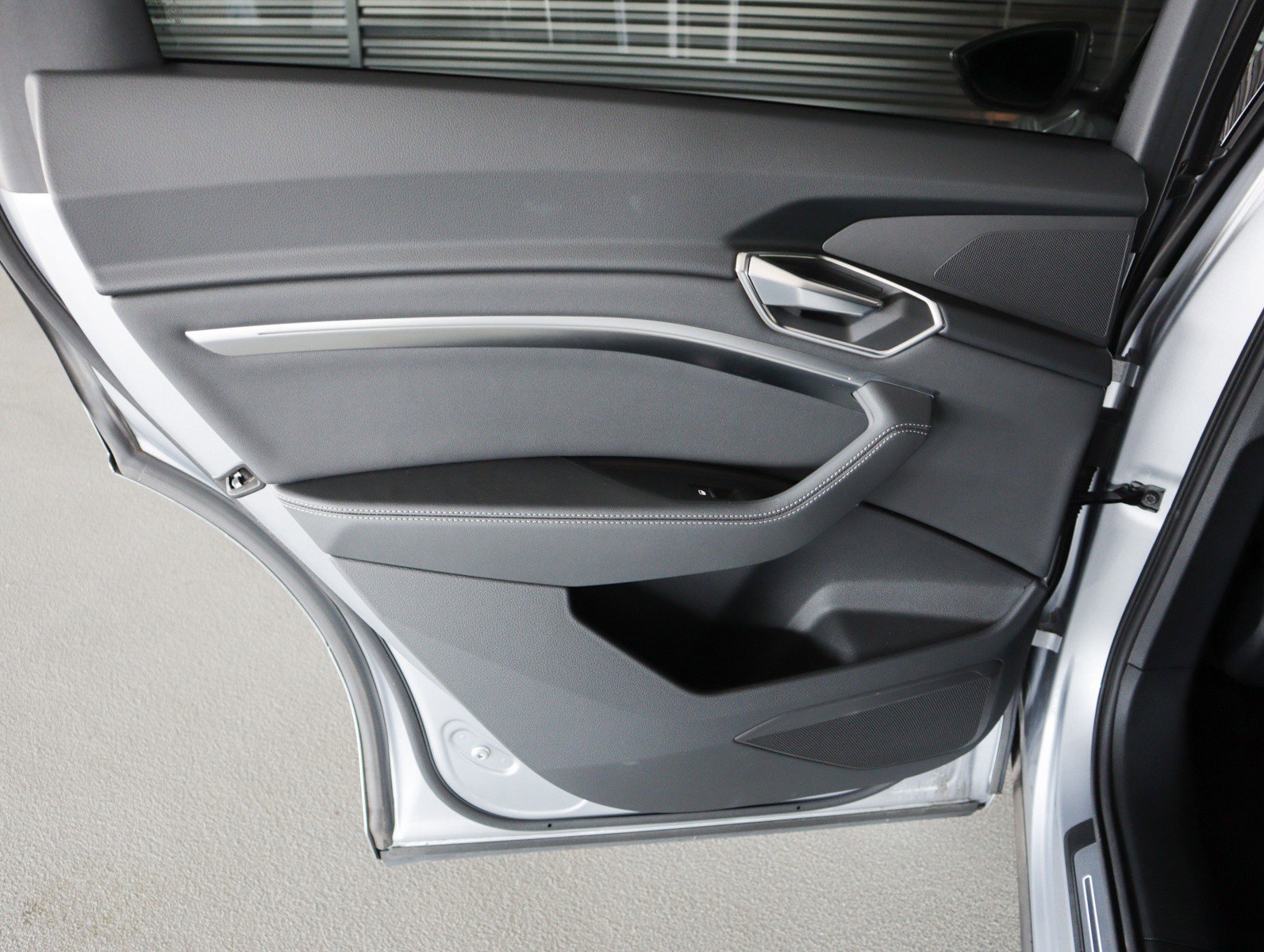 Used 2023 Florett Silver Metallic Audi S line Premium image 27