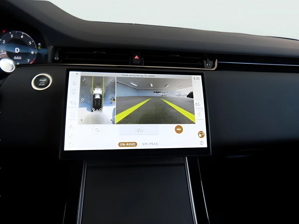 2026 Land Rover Range Rover Evoque Dynamic SE - Photo 24