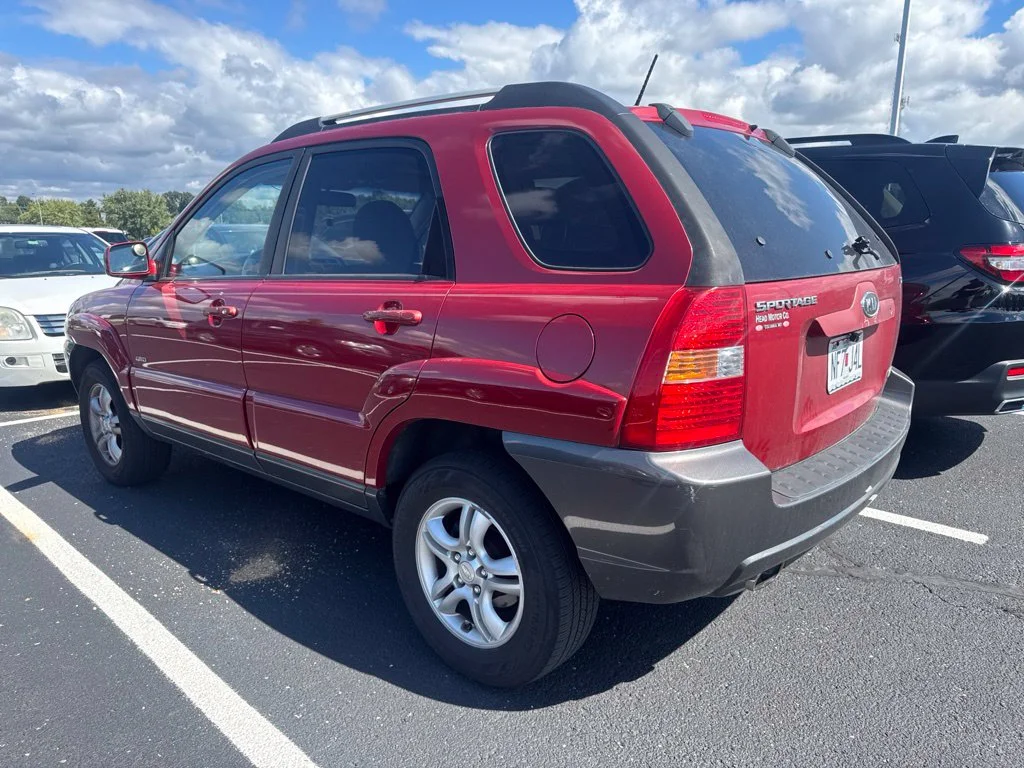 Used 2006 Red Kia EX image 4