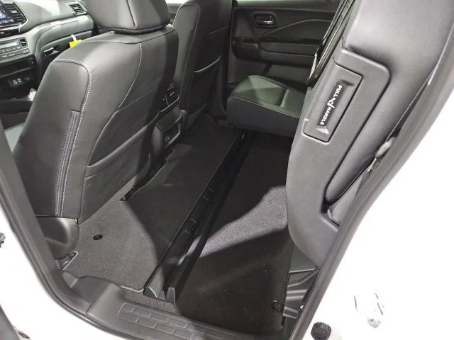 New 2026 Platinum White Pearl Honda RTL image 13