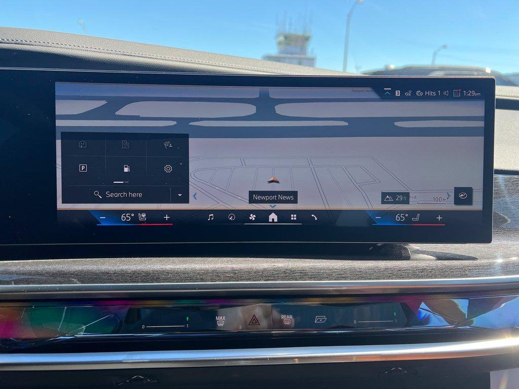 New 2026 Dravit Grey Metallic BMW 750e xDrive image 19