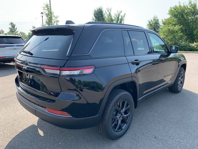 New 2027 High Gloss Black Jeep Laredo Altitude image 6