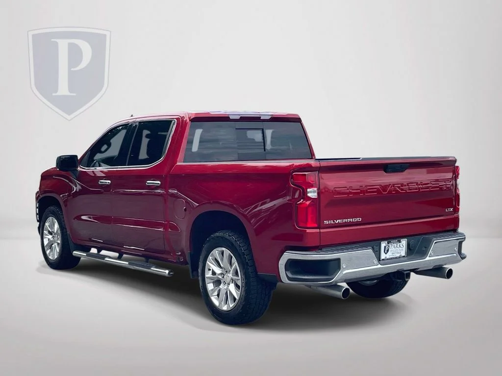Used 2022 Red Chevrolet LTZ image 5