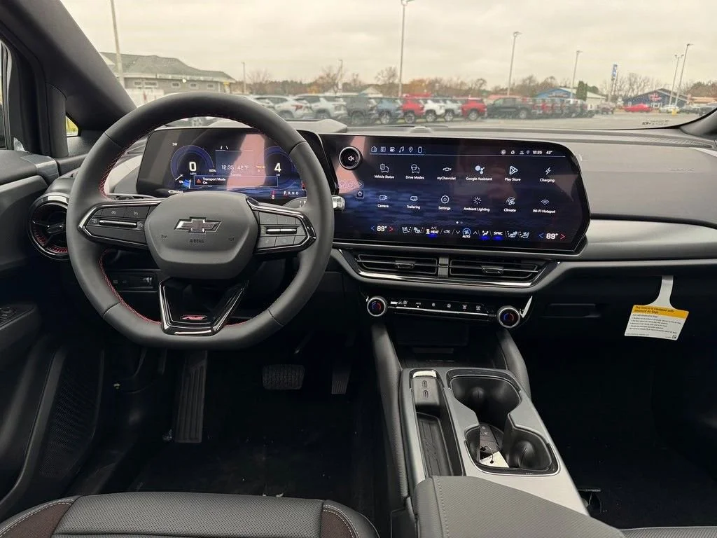 2026 Chevrolet Equinox EV RS - Photo 17