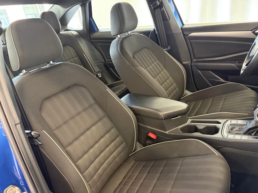 Certified Used 2022 Blue Metallic Volkswagen 1.5T Sport image 16
