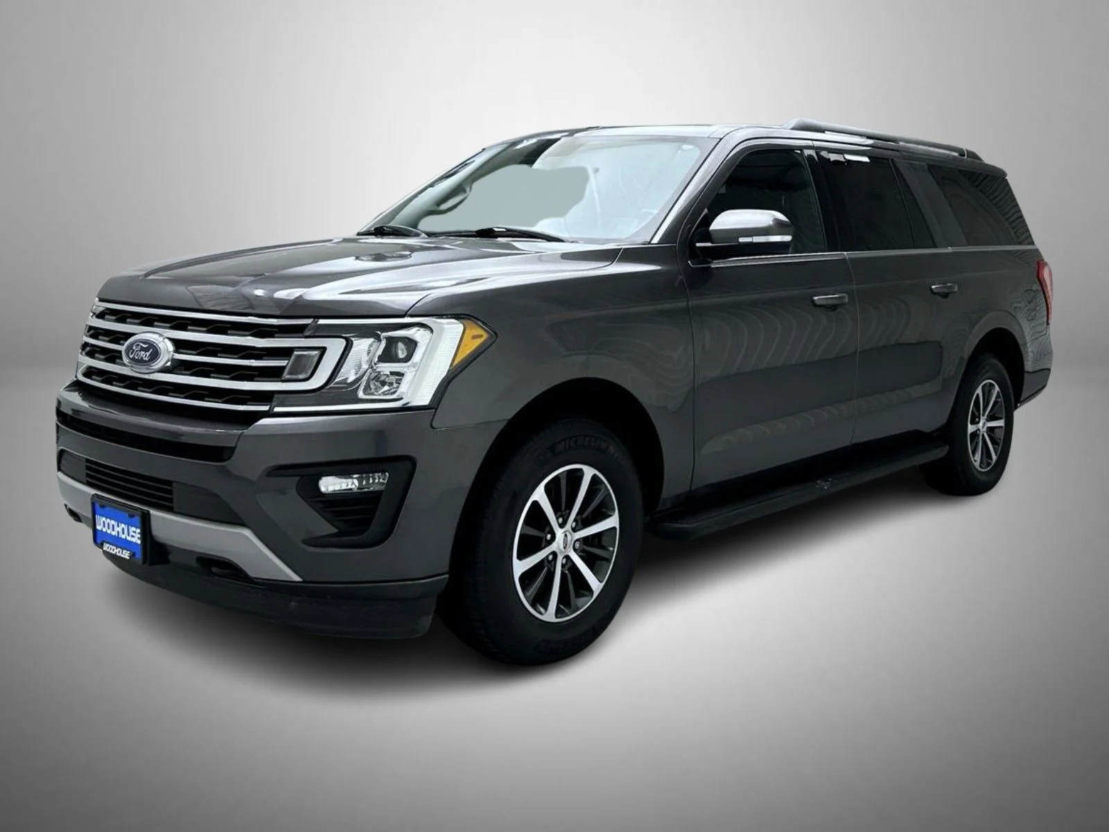 Used 2018 Gray Ford XLT image 1