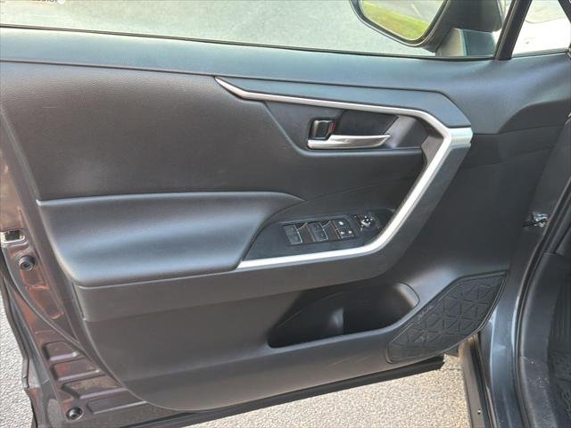 Certified Used 2024 MAGNETIC GRAY MET. Toyota  image 16