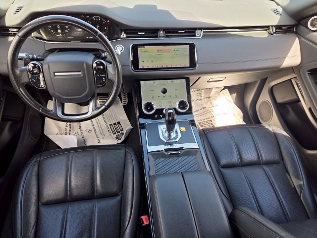 Used 2020  Land Rover R-Dynamic SE image 9
