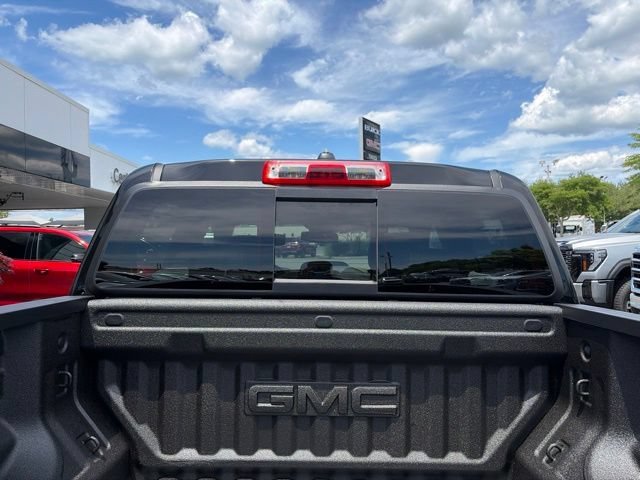 2026 GMC Canyon AT4 - Photo 15