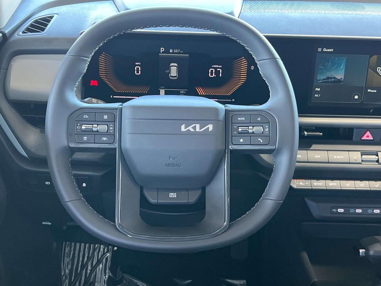 New 2027 Snow White Pearl Kia LX image 14
