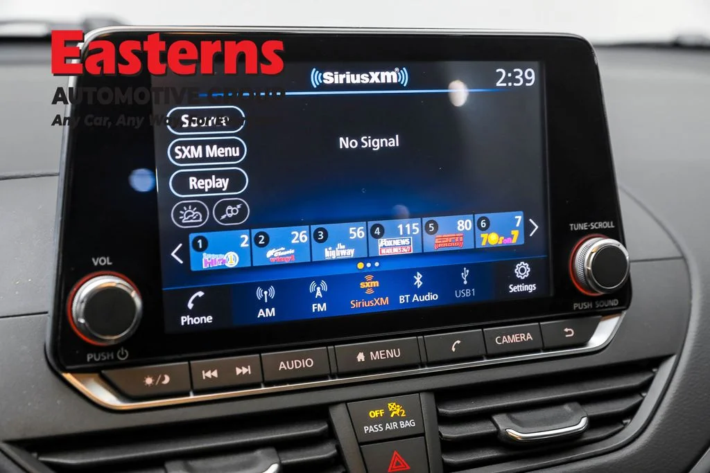 Used 2022 Gray Nissan 2.5 SV image 19