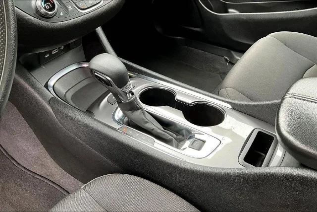 Used 2025 Gray Chevrolet LT image 17