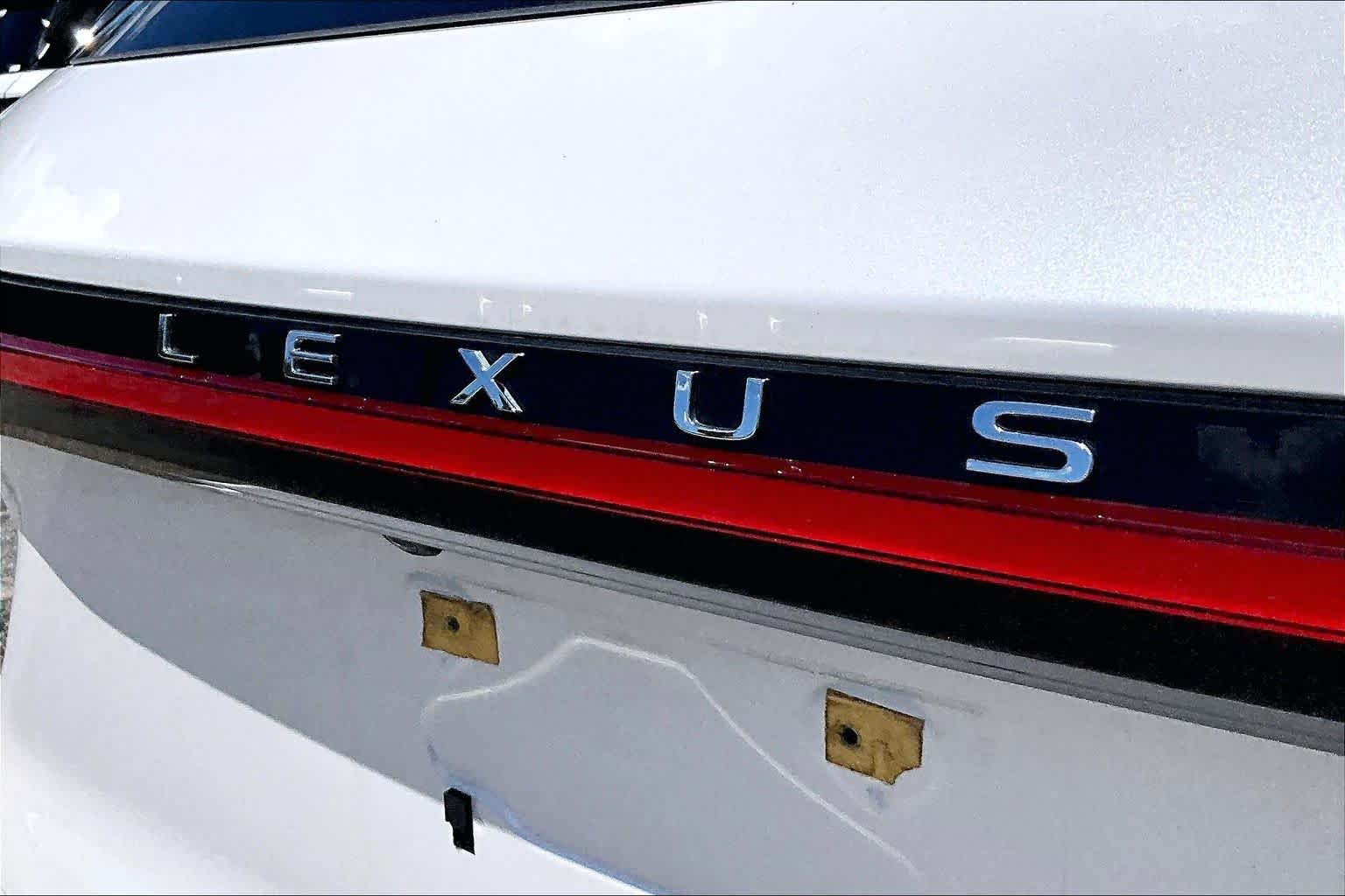 Used 2024 Eminent White Pearl Lexus  image 31