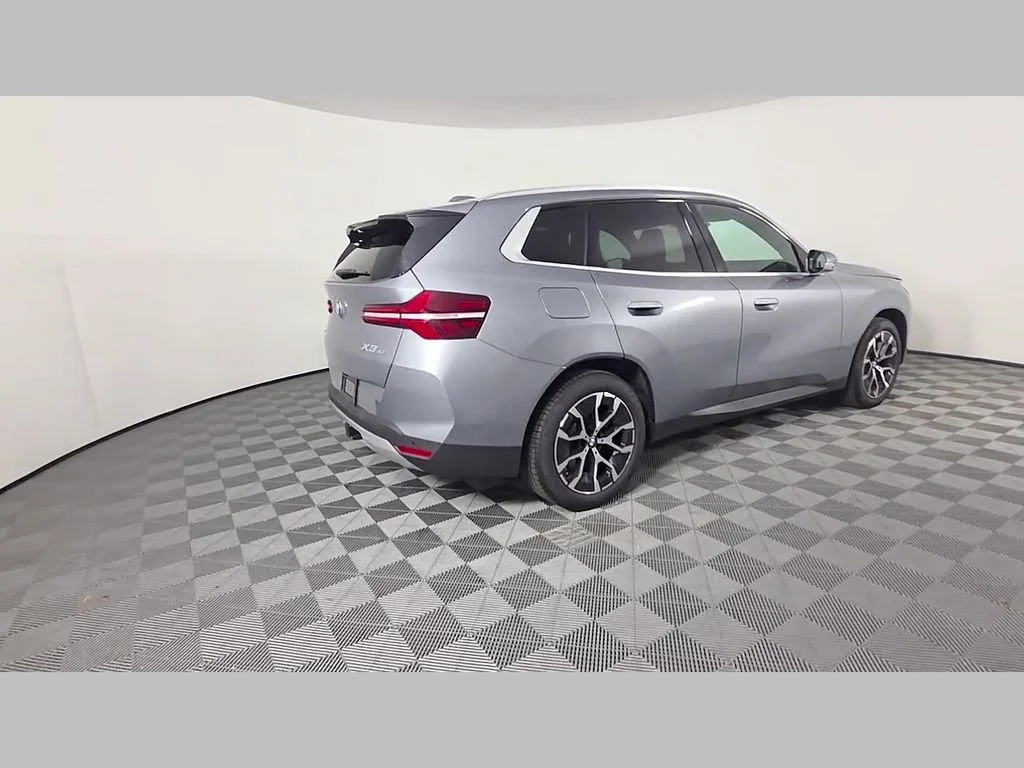 Used 2025 Skyscraper Gray Metallic BMW 30 xDrive image 38