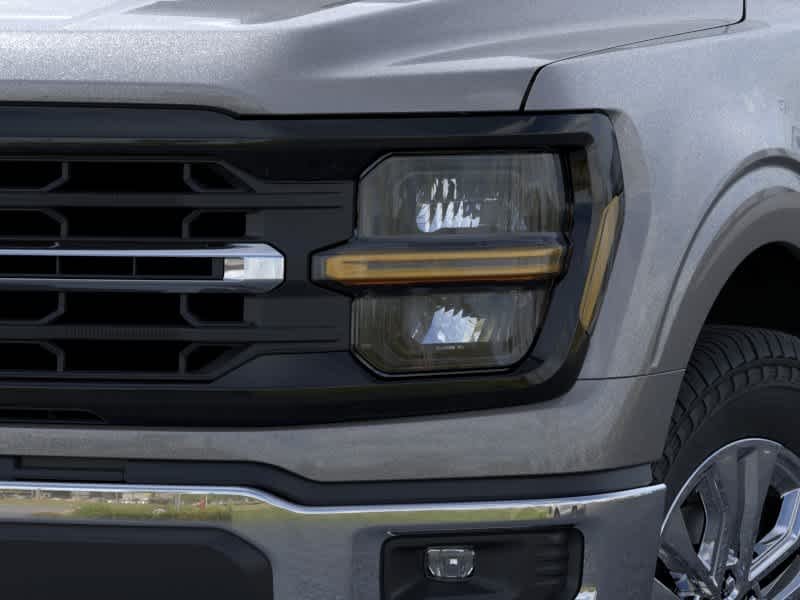 New 2026 M7/CARBONIZED G Ford XLT image 18