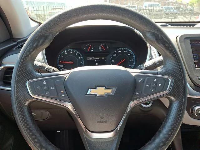 Used 2020 Summit White Chevrolet LS image 18