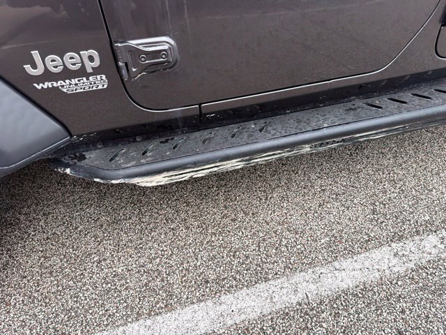 Used 2020 Gray Jeep Sport S 4x4 image 7