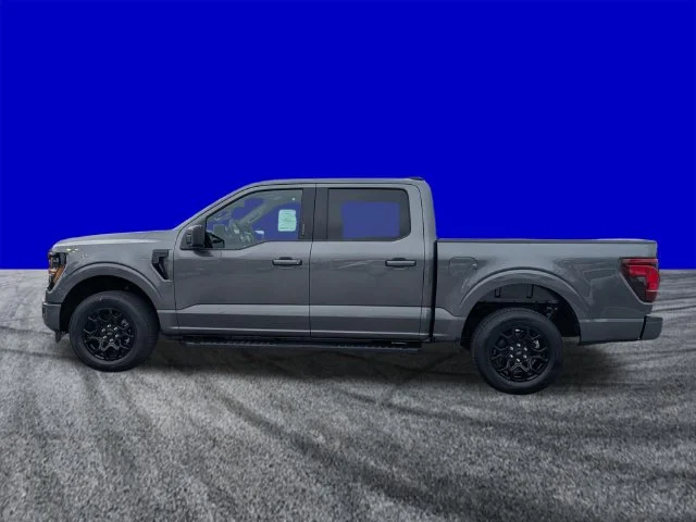 New 2026 Gray Ford XLT image 7