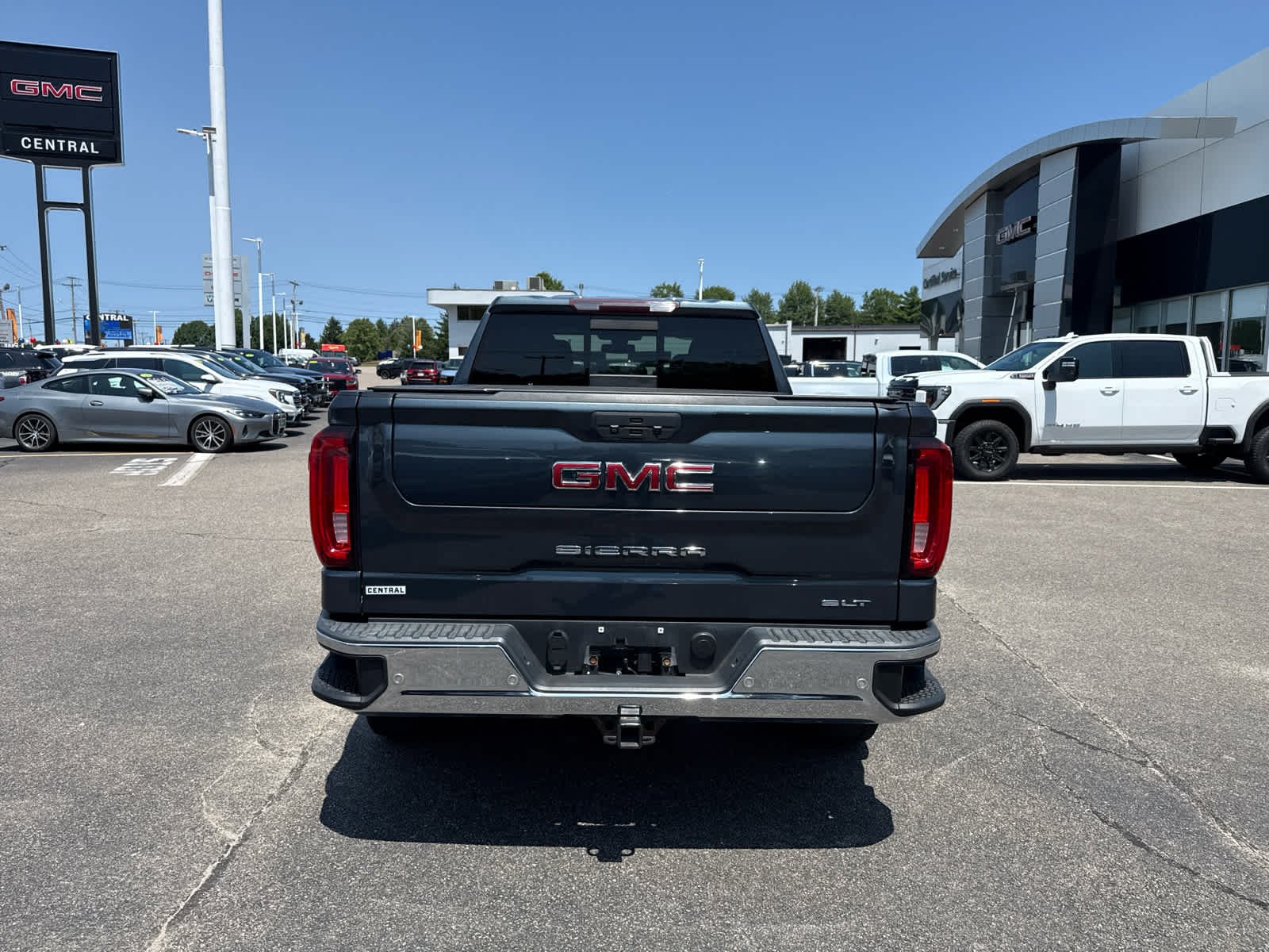 Used 2019 DARK SKY METALLIC GMC SLT image 4