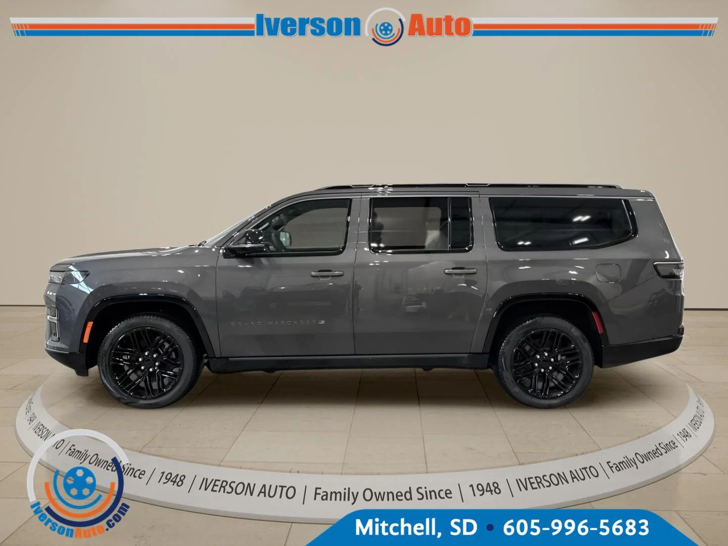 New 2026 Baltic-Gray Metallic Clear-Coat Exterior Paint Jeep Limited Reserve image 4