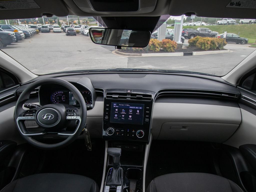 2024 Hyundai Tucson SE - Photo 19
