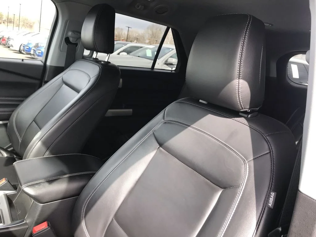 Used 2022 Silver Ford XLT image 11