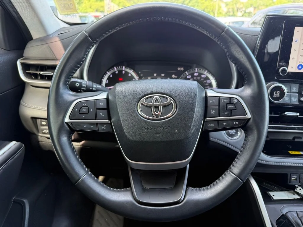 Used 2023 Gray Toyota XLE image 12