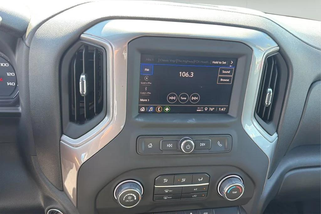 Used 2023 STERLING GRAY METALLIC Chevrolet Custom image 24