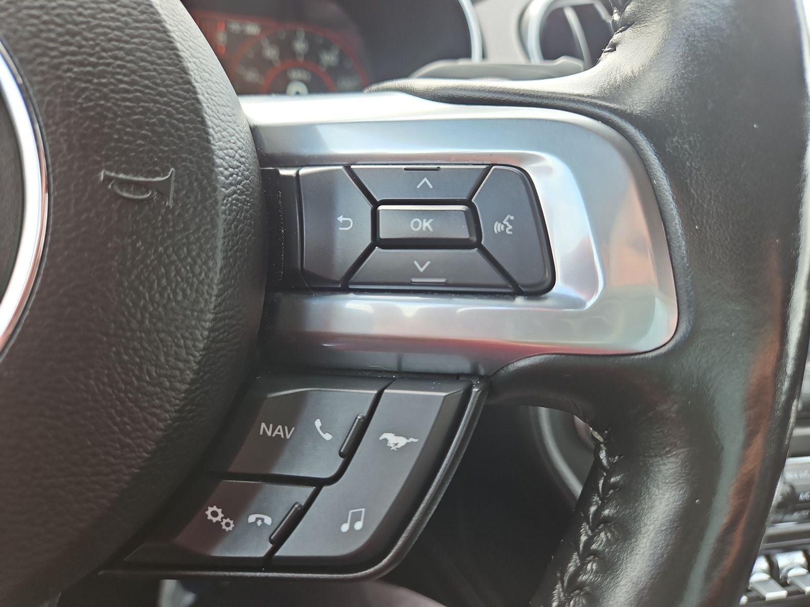 Used 2019 Silver Ford GT Premium image 25