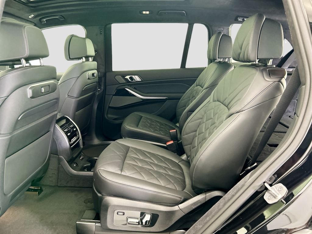 New 2027 Black Sapphire Metallic BMW xDrive40i image 20