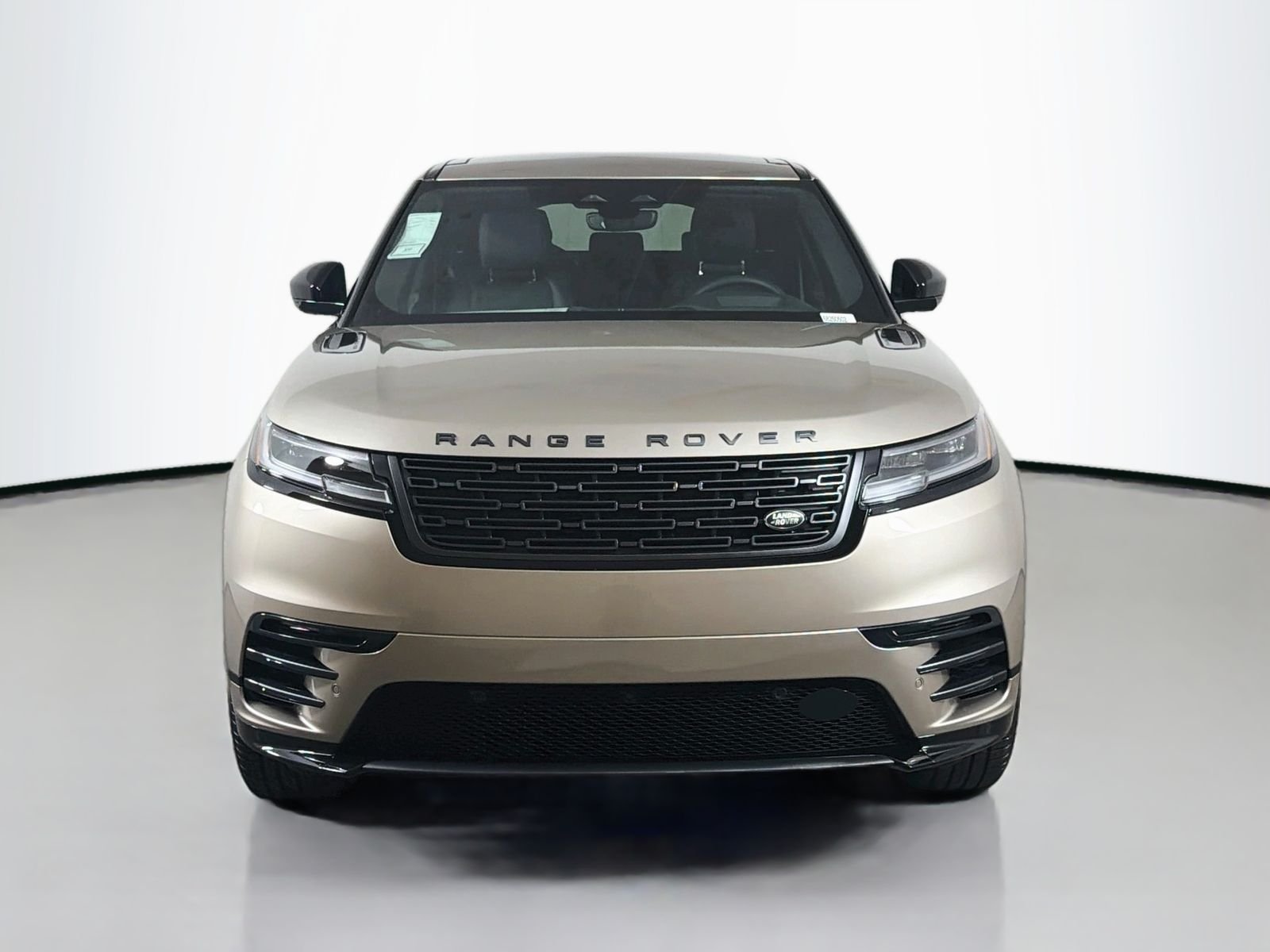 New 2026 Batumi Gold Land Rover Belgravia Edition image 8