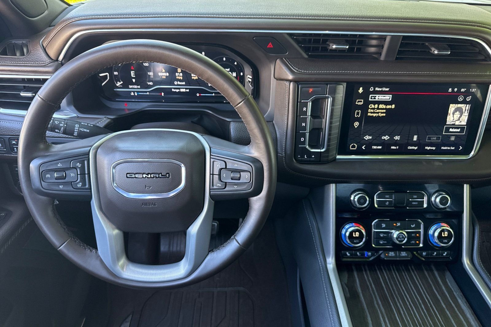 Used 2023  GMC Denali image 14