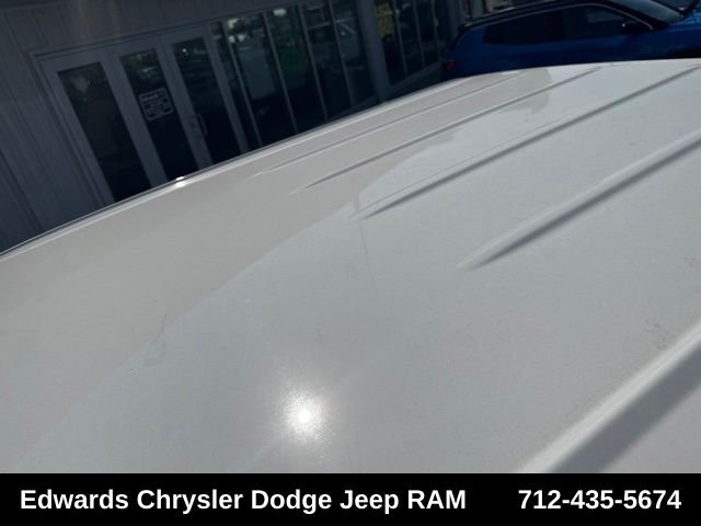 Used 2018 White Chevrolet LTZ image 25