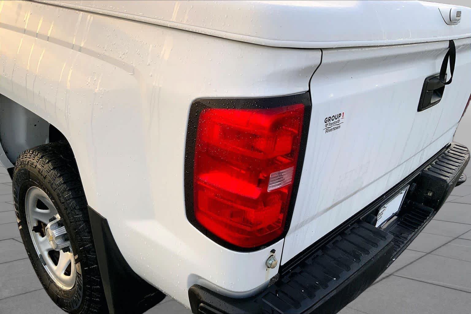 Used 2017 Summit White Chevrolet Work Truck image 25