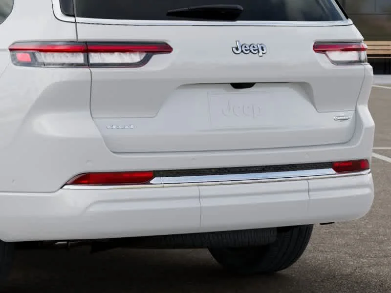 New 2027 Bright White Clearcoat Jeep Summit image 13