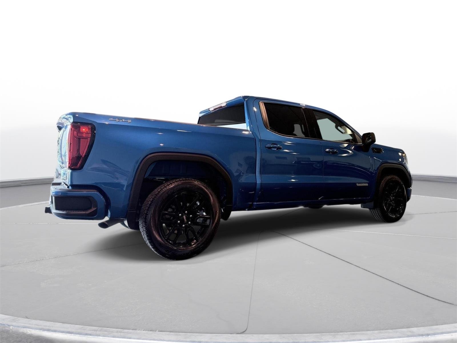 Used 2024 Dynamic Blue Metallic GMC Elevation image 12
