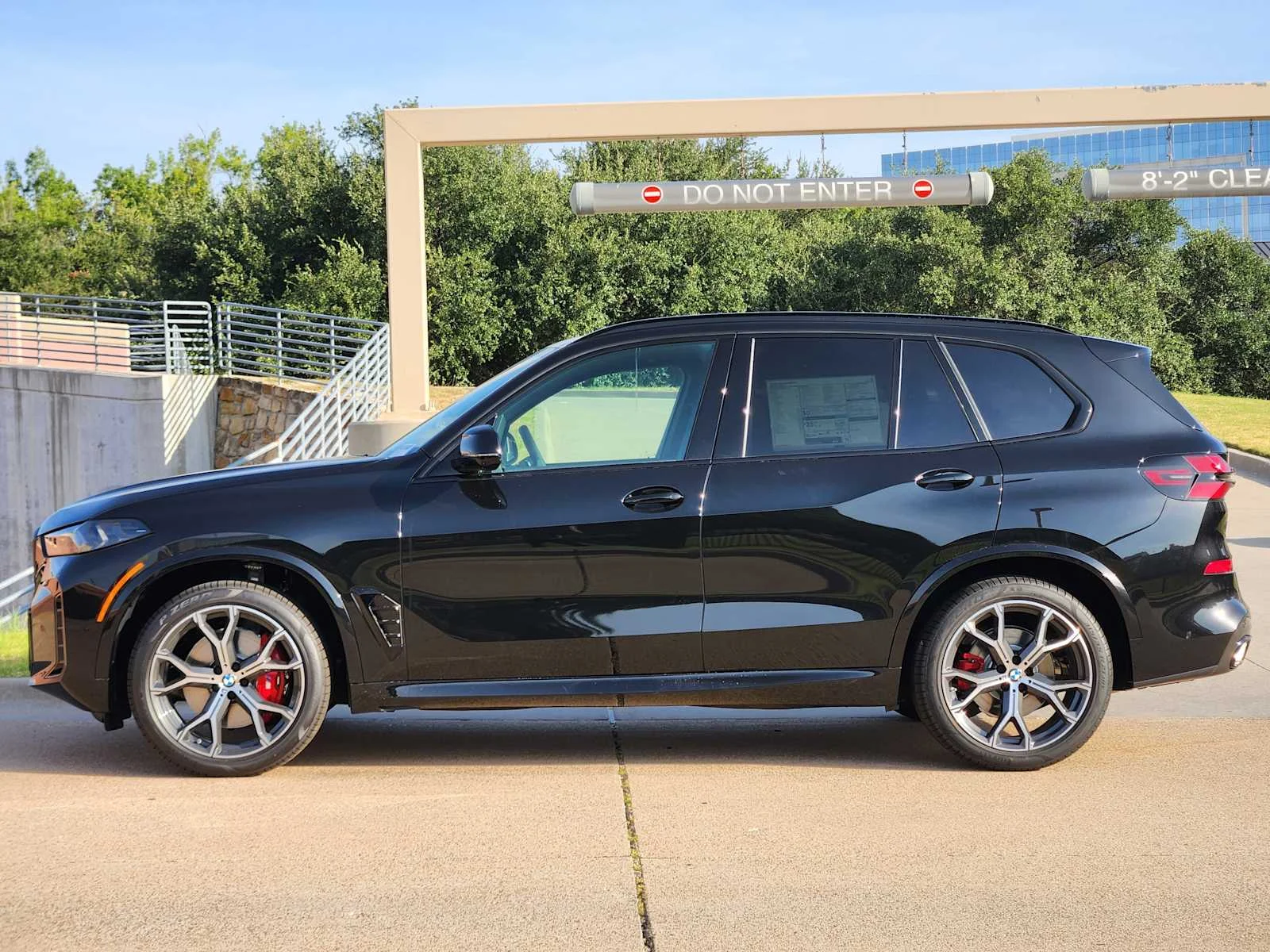 New 2026 Black Sapphire Metallic BMW xDrive40i image 2