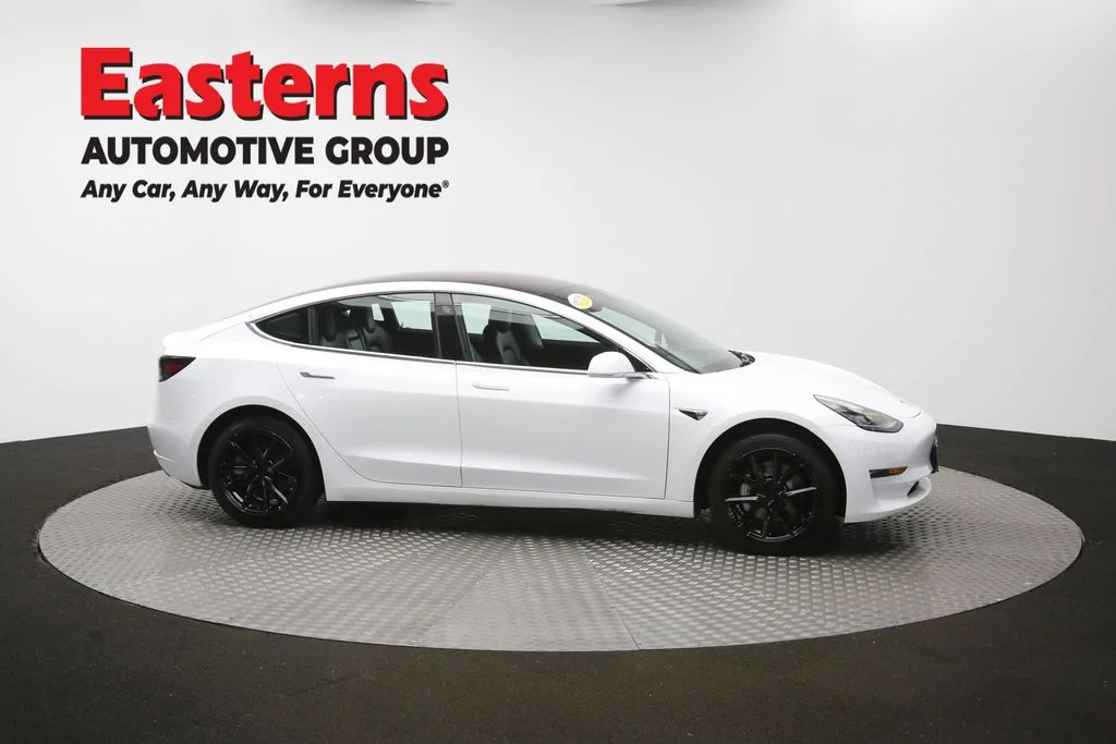 Used 2018 White Tesla Long Range image 40
