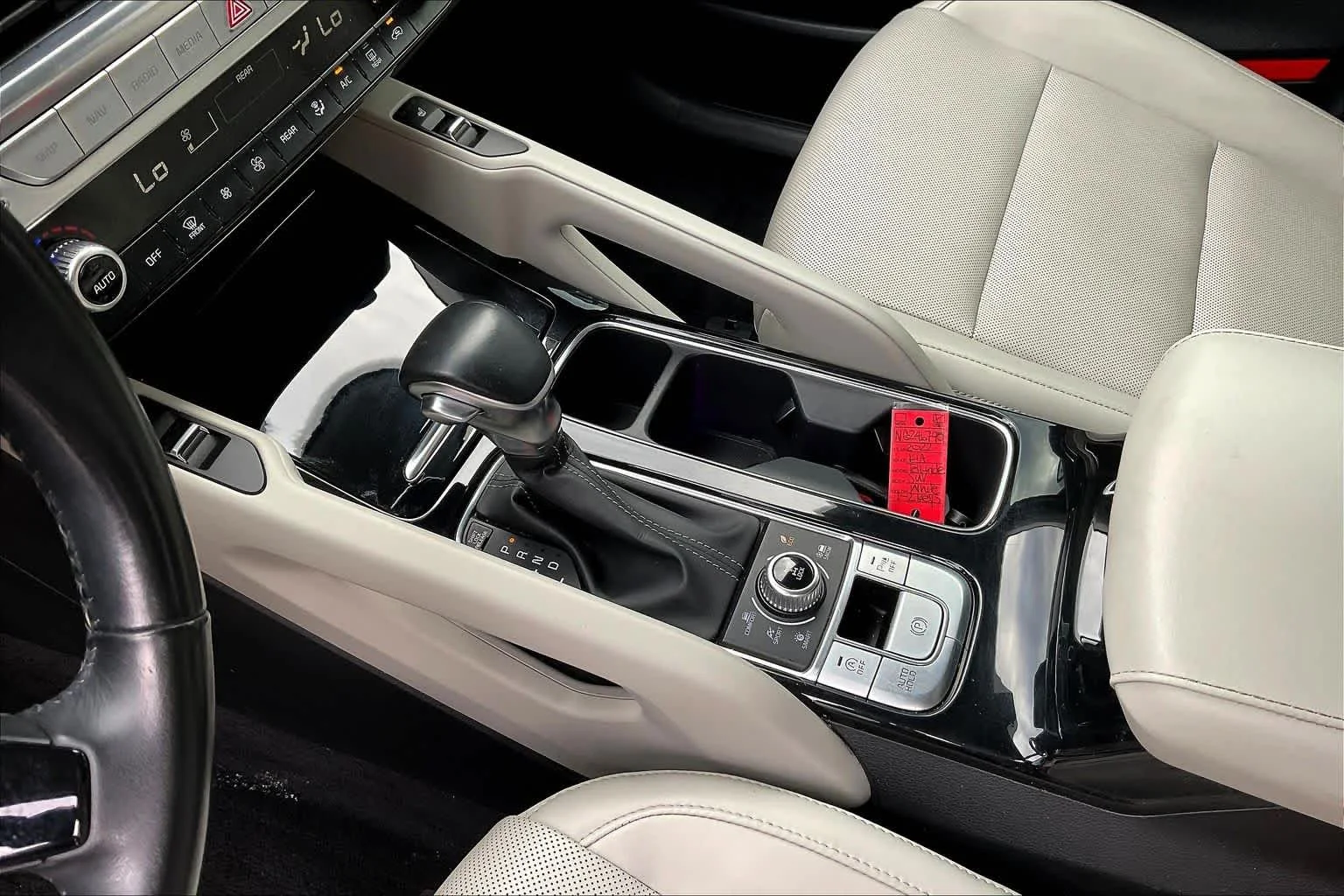 Used 2022 Glacial White Pearl Kia S image 17
