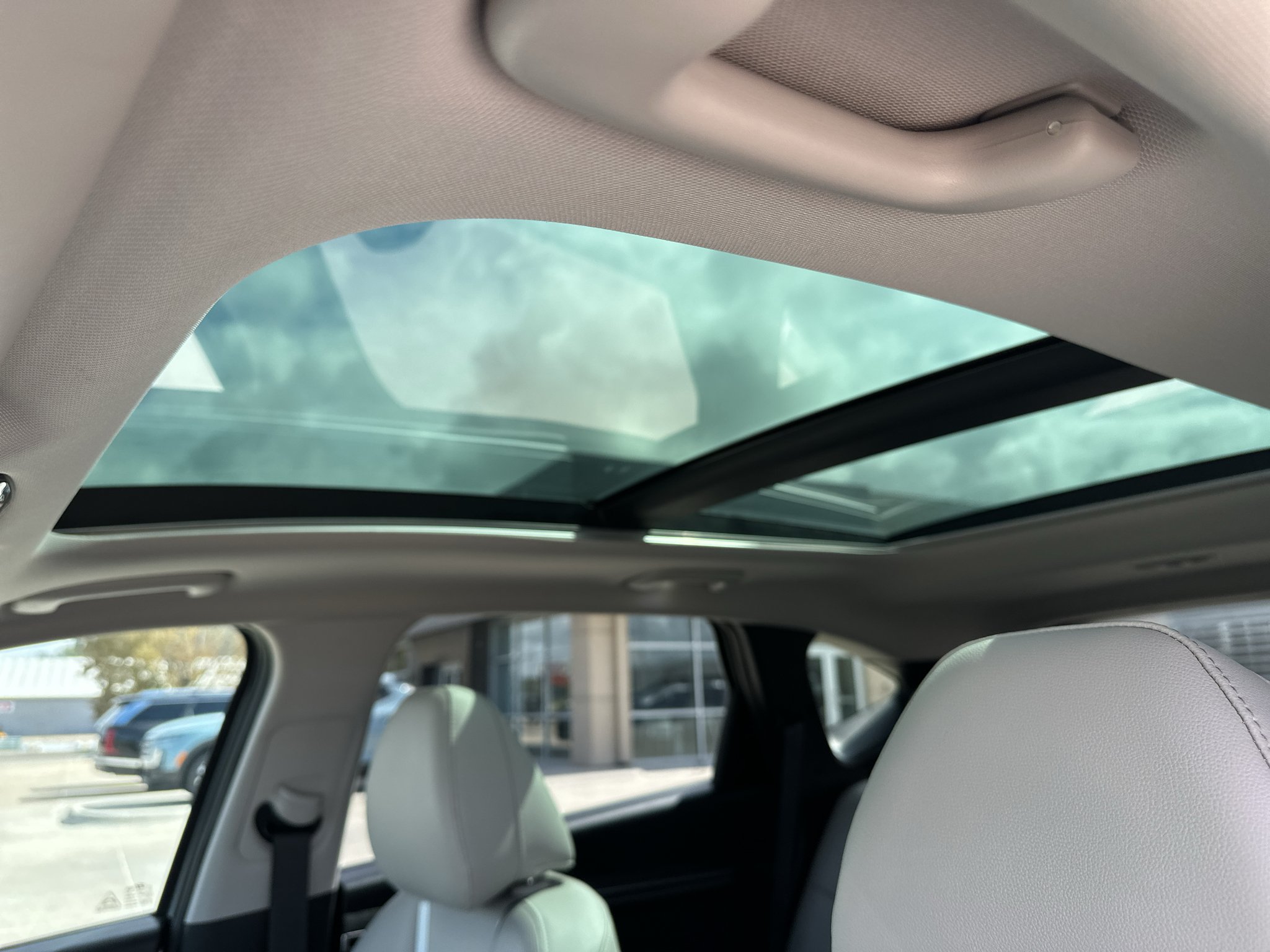 Used 2022 Shimmering Silver Hyundai Limited image 30